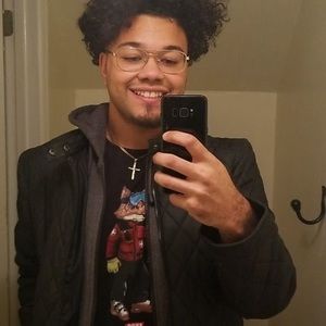 Meet your Posher, Jonathan